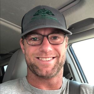 Meet your Posher, Dustin